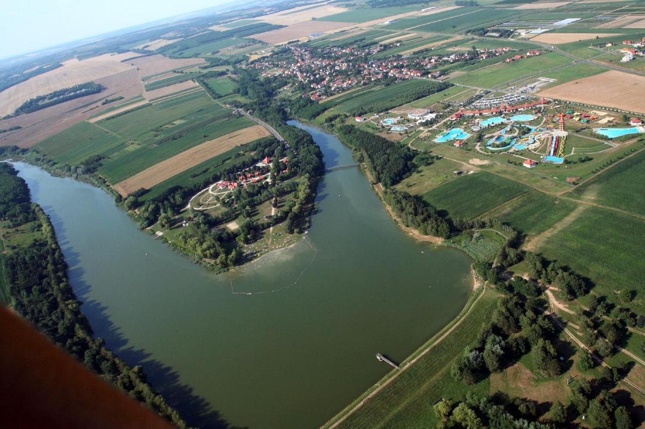 Lilla Vendeglakas Zalaegerszeg Szivebenアパートメント エクステリア 写真